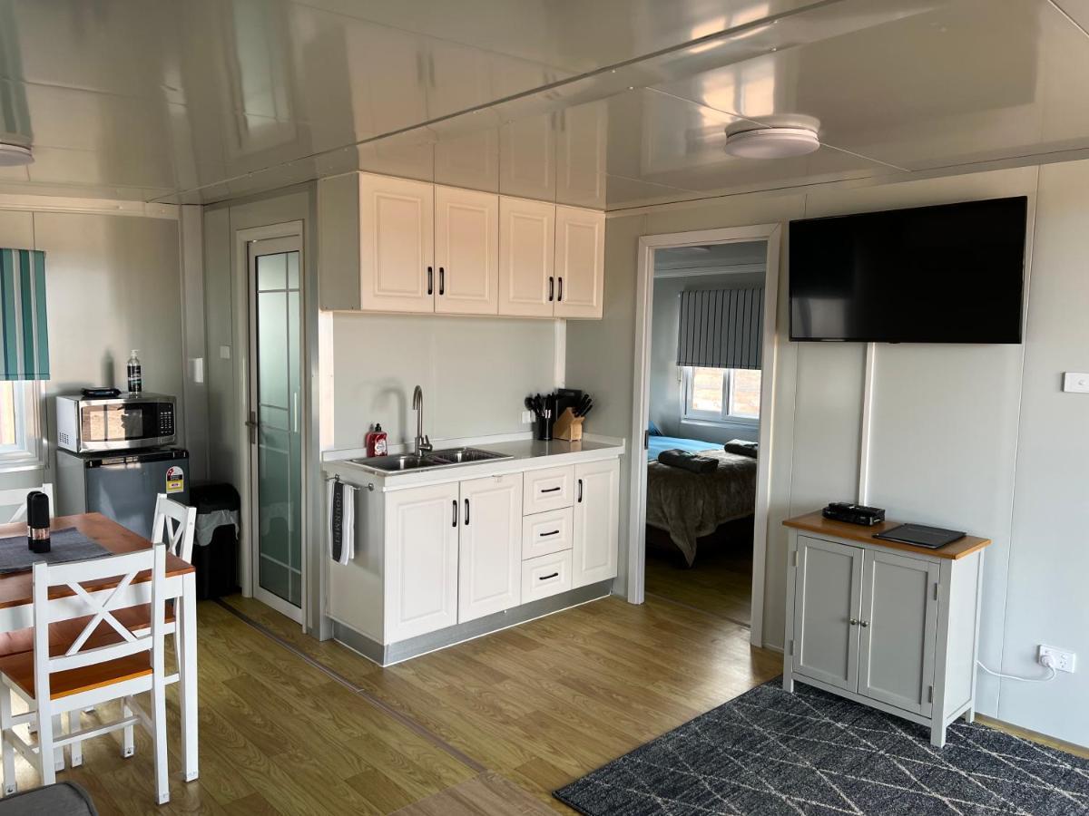 White Cliffs Self Contained Cabin Accommodation Exterior foto